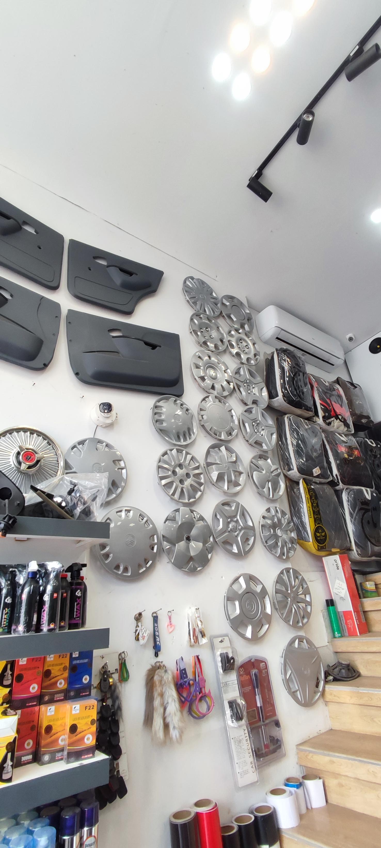 عکس فروشگاه اسپرت فضلی