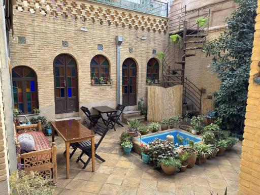 اقامتگاه بومگردی یادمان