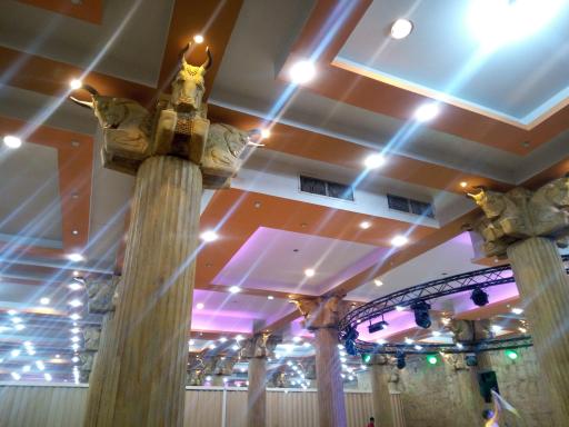 عکس تالار پذیرای ملل