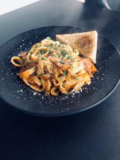 عکس رستوران ایتالیایی پاویانو