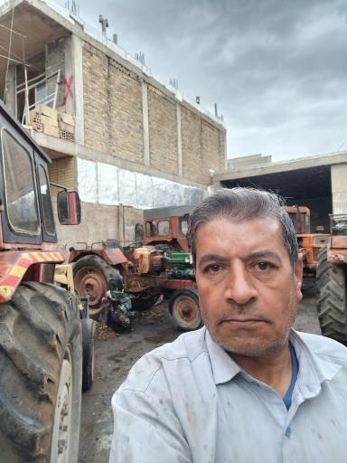 عکس نمایندگی تراکتورسازی عادل