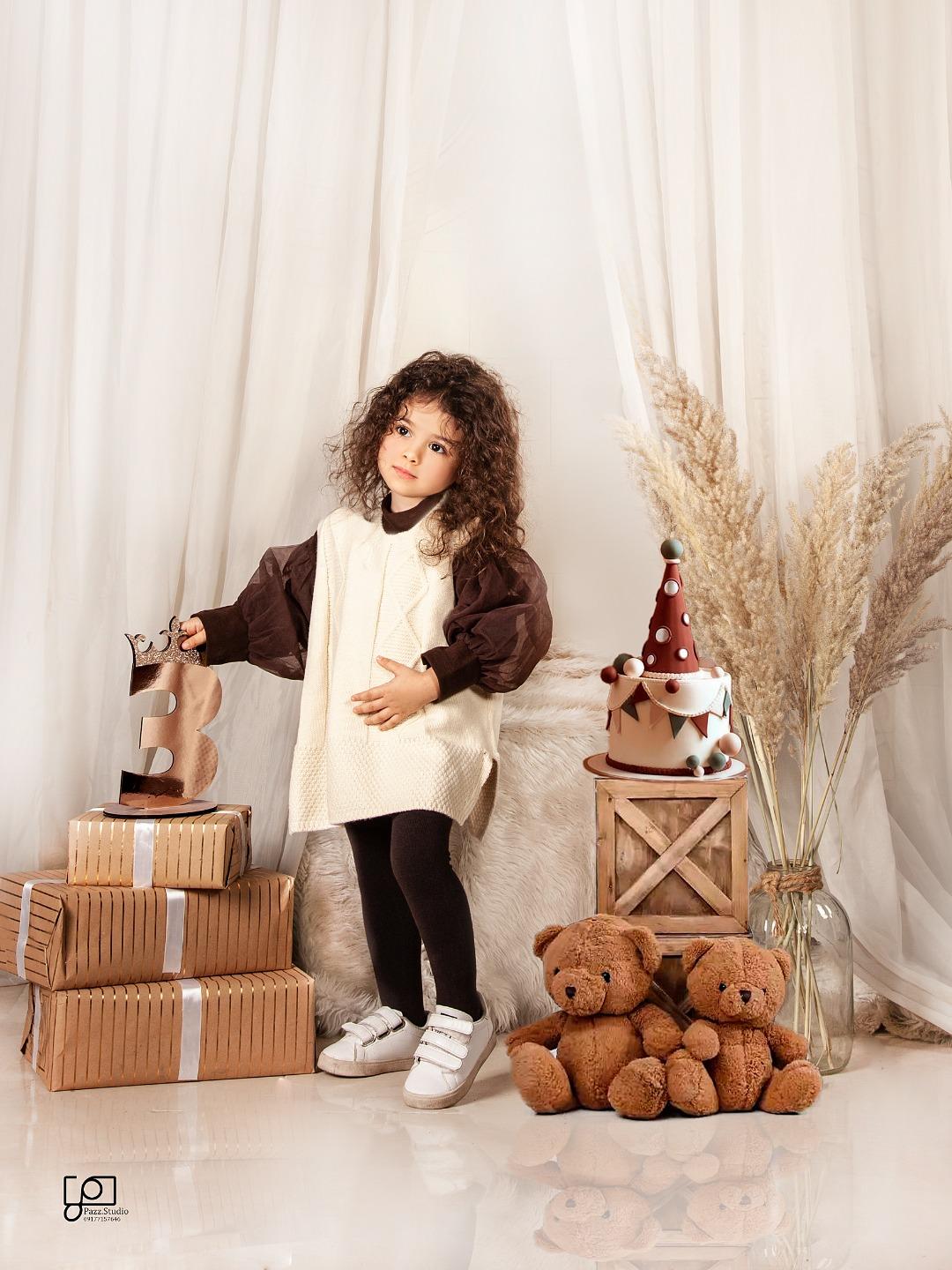 عکس آتلیه عکس و فیلم پاز