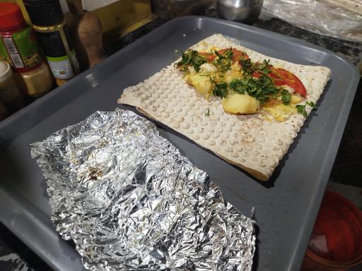 ساندویچ سیب‌زمینی تخم‌مرغ