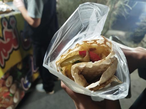 عکس ساندویچ سیب‌زمینی ذغالی (تنوری) و تخم‌مرغ آرمان