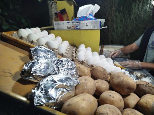 ساندویچ سیب‌زمینی تخم‌مرغ