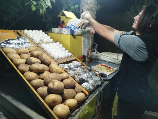 ساندویچ سیب‌زمینی تخم‌مرغ