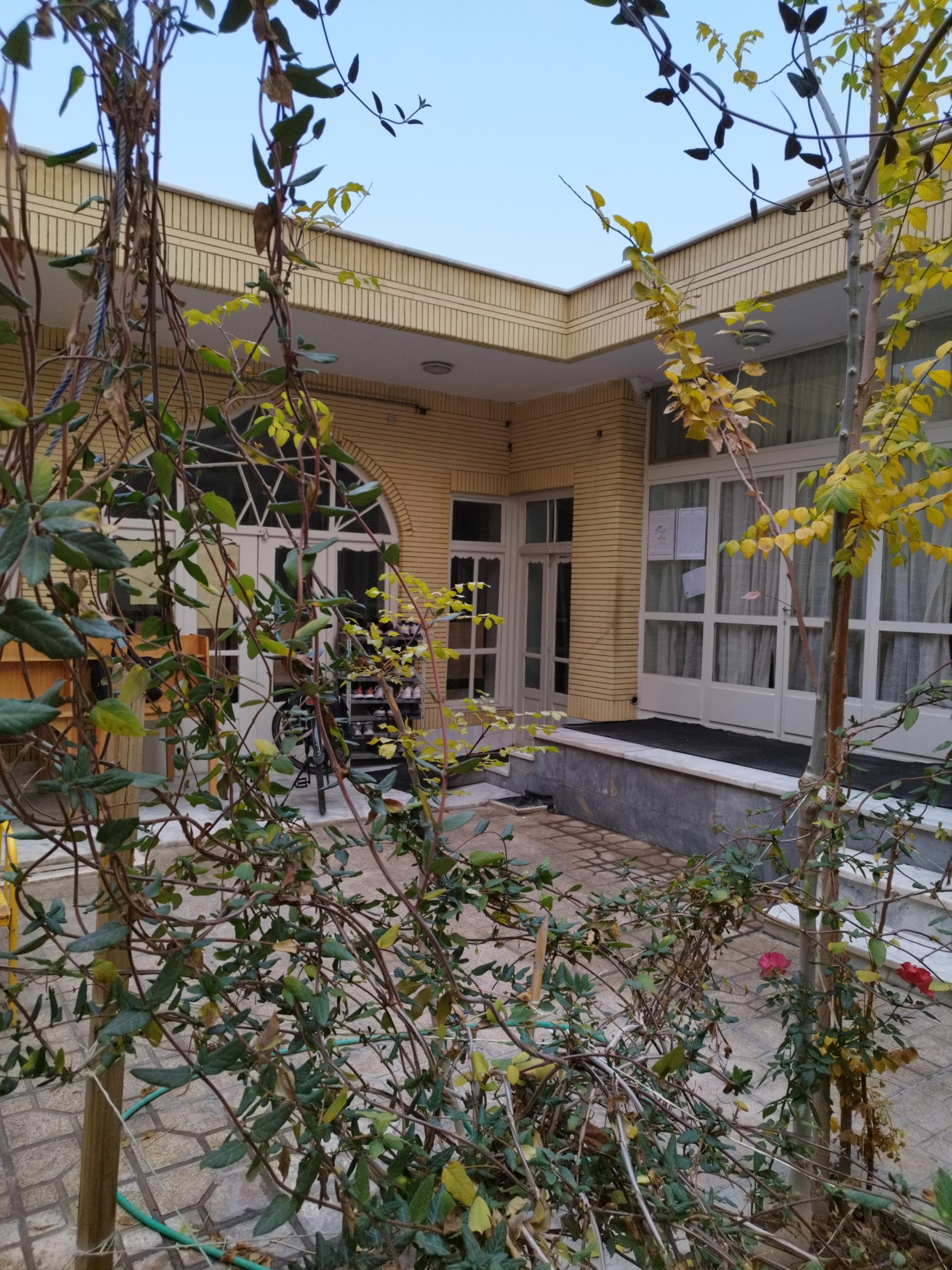 عکس پانسیون مطالعاتی پسرانه لاپلاس