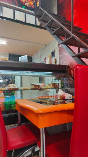 عکس پیتزا ساندویچ بامزه