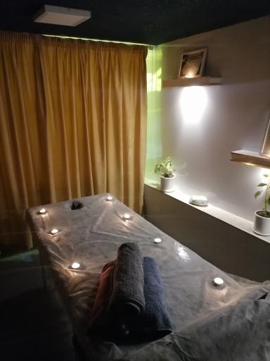 عکس ماساژ و بادکش امیر