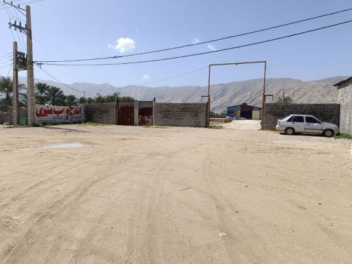 عکس انبار چوب منیری