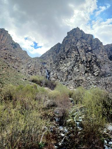 عکس آبشار فصلی