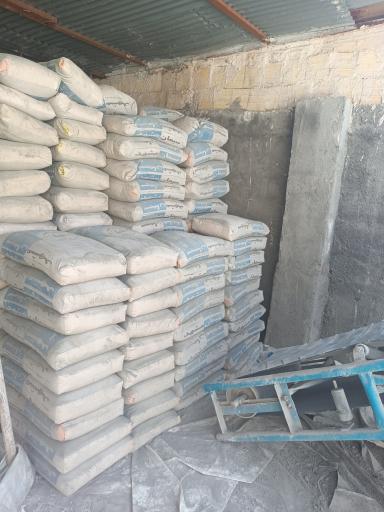 عکس مصالح ساختمانی خانم فدایی