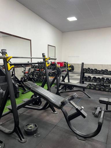 عکس مجموعه ورزشی بهنام