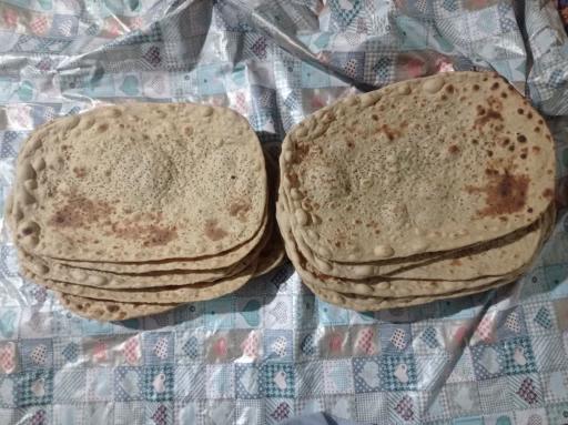 عکس نانوایی سنتی اقای داوری