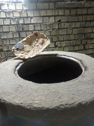 عکس نانوایی سنتی اقای داوری