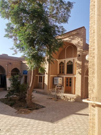 عکس مدرسه حاجی لطفعلی خان