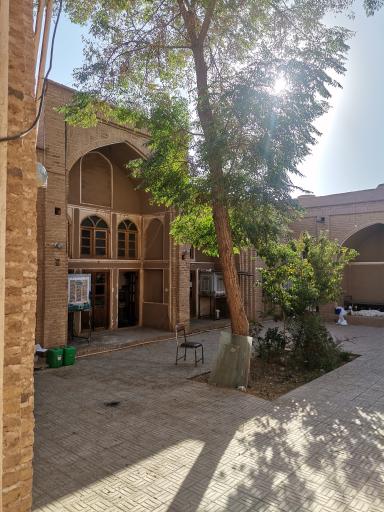 عکس مدرسه حاجی لطفعلی خان