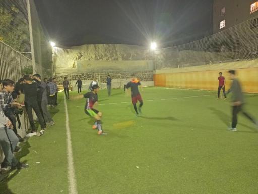 عکس زمین چمن مصنوعی صدرا 