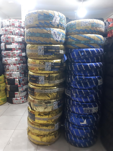 عکس فروشگاه لاستیک ساجدی