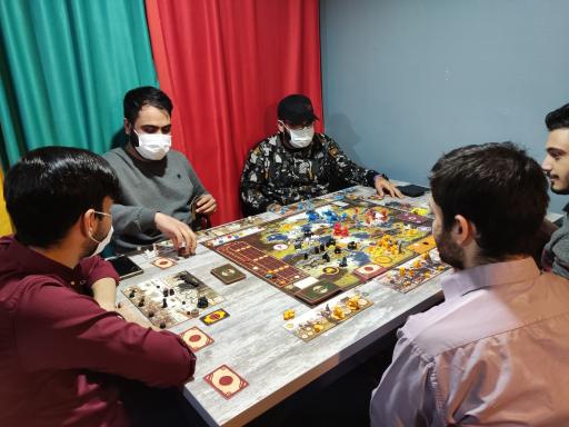 عکس کافه بازی اصفهان