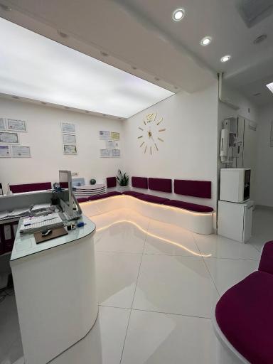 دکتر گل وش نوبری متخصص دندان پزشکی