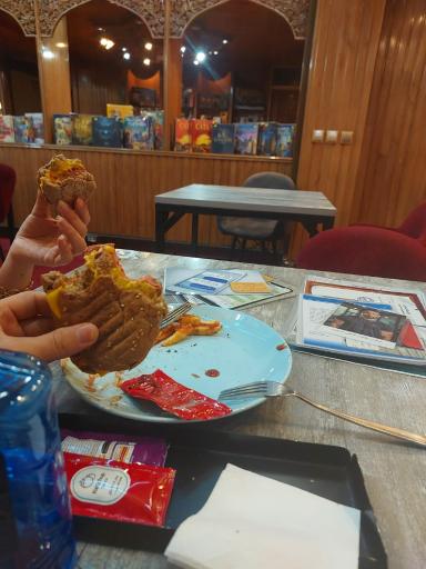 عکس کافه بازی اصفهان