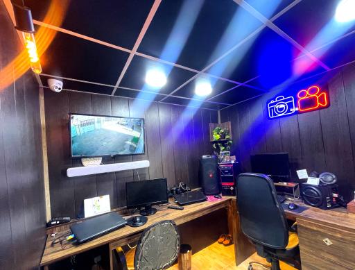 عکس استودیو عکاسی و فیلم برداری زاوا 