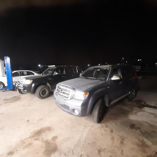 عکس تعمیرگاه کاپرا لندمارک