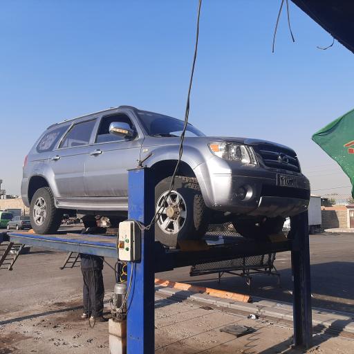 عکس تعمیرگاه کاپرا لندمارک