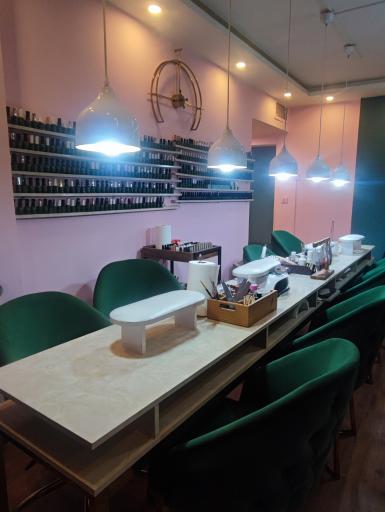 سالن زیبایی بنفشه