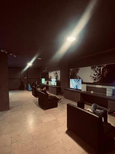 عکس کافه بازی مکعب