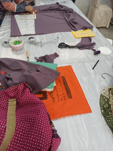 عکس آموزشگاه خیاطی رایحه