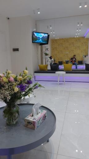 عکس دکتر فرحناز دادگر