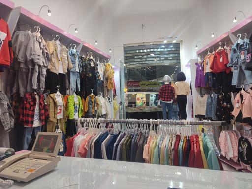 عکس فروشگاه پوشاک بچگانه  ماهان