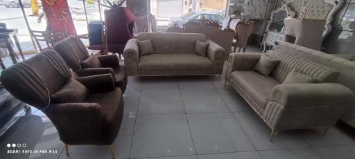 عکس مبلمان طلایی رهام