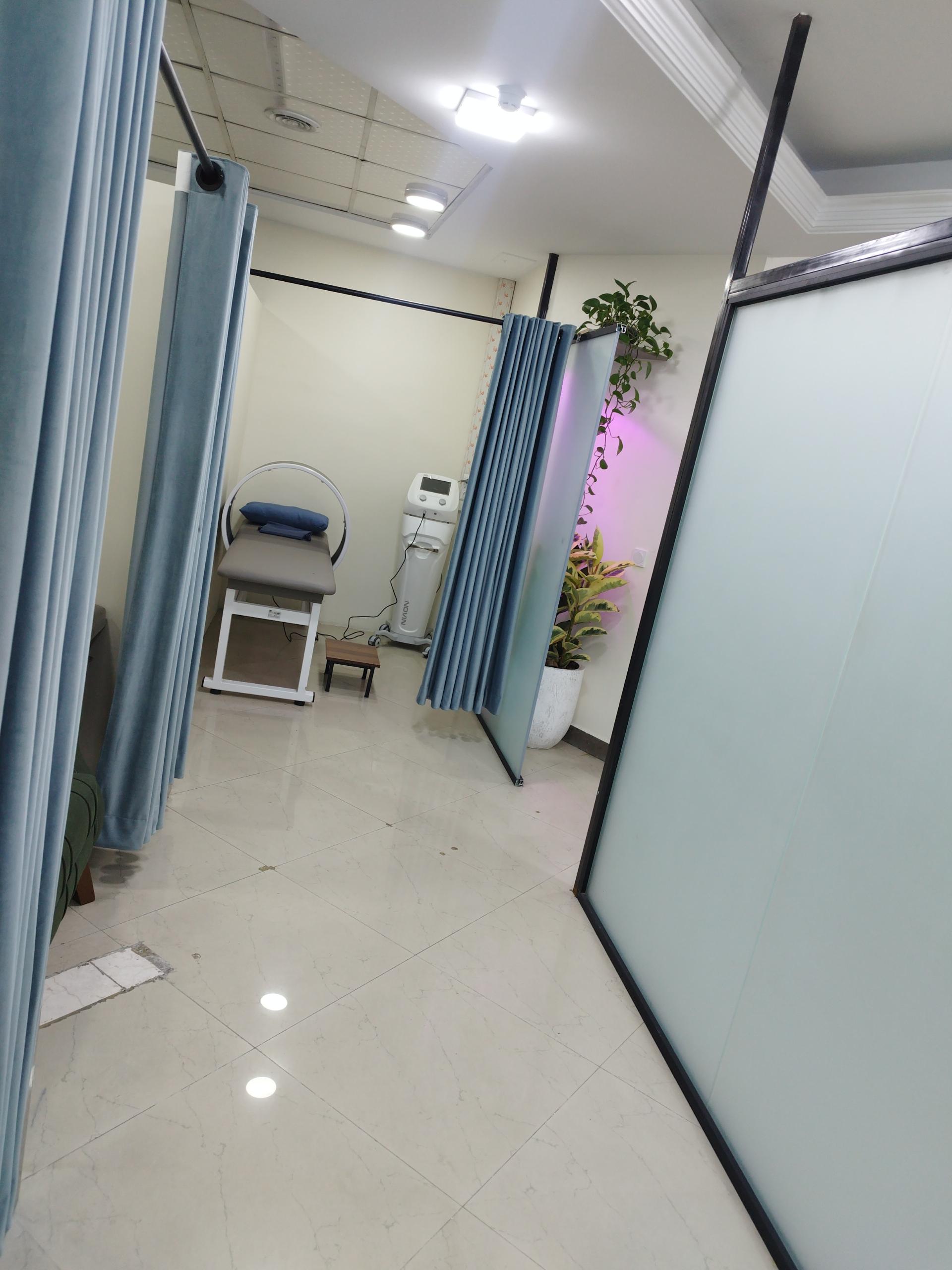 عکس کلینیک فیزیوتراپی دکتر شوان