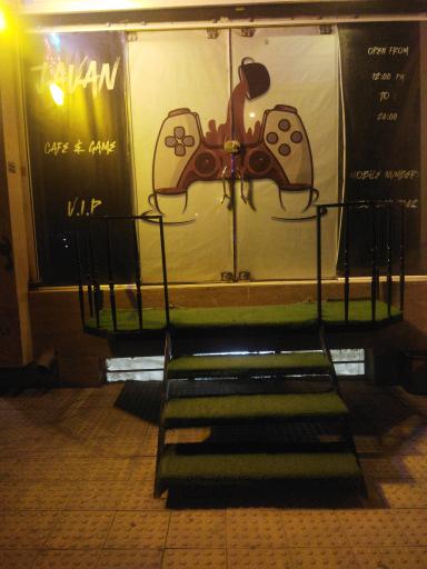 عکس گیم نت جوان