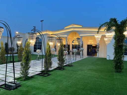عکس عمارت نوژان