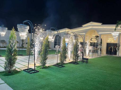 عکس عمارت نوژان