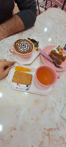 عکس کافه صورتی