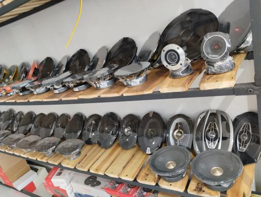 عکس قویترین مرکز سیستم صوتی خودرو