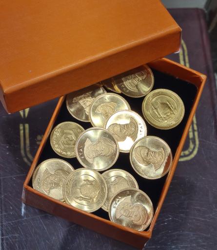 عکس بورس سکه هدیه