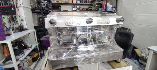 عکس تعمیرات قهوه ساز زحمتکش 