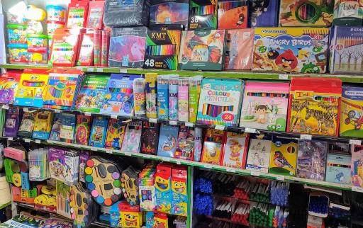 عکس لوازم‌ التحریر بامداد