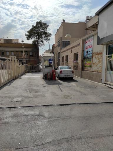 عکس پارکینگ مجموعه ورزشی کارگران