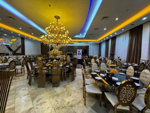 عکس تالار پذیرایی عمارت یاس