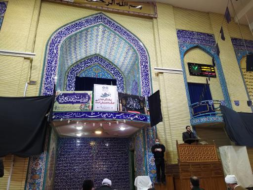 عکس مصلی نماز جمعه