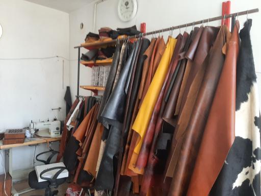 عکس چرمکده تاپ