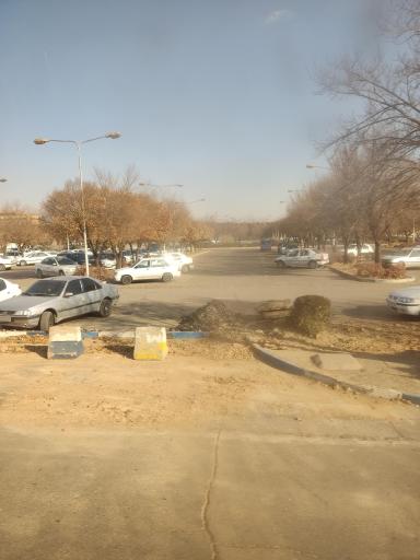 عکس پارکینگ ساختمان توحید 