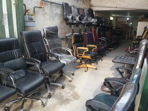 عکس تعمیرات صندلی اداری عمادی